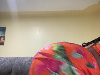 色情视频聊天 Curvy-maxy9