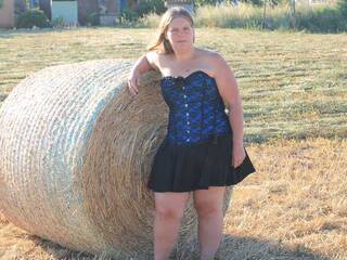 色情视频聊天 curvyemma