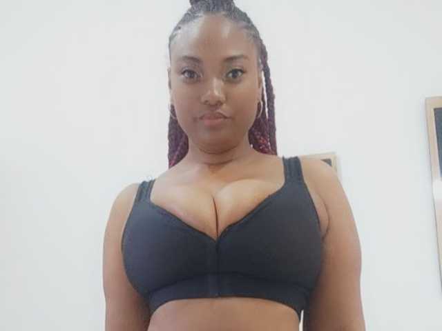 个人资料的照片 curvymommyy