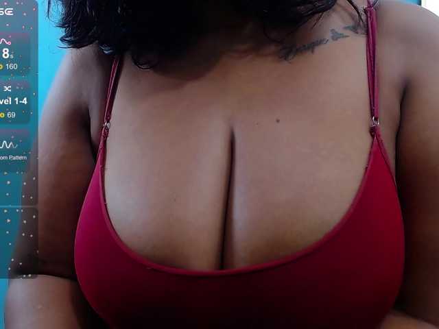 广播屏幕截图 curvymommyy