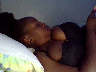 色情视频聊天 Curvysexy