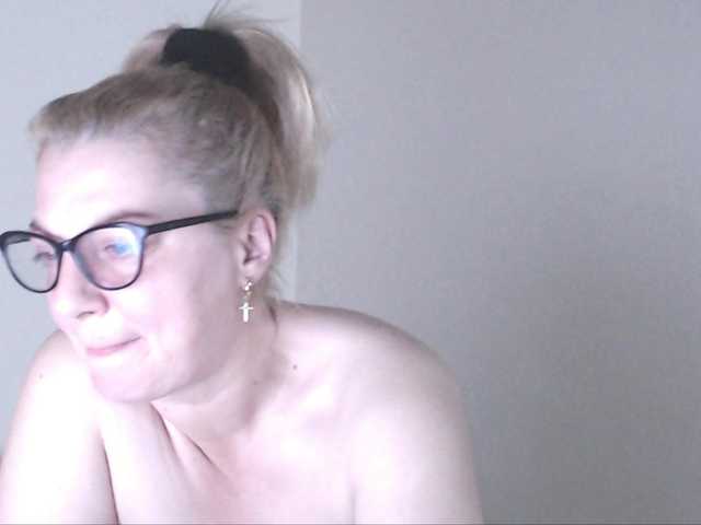 广播屏幕截图 BeautyMilf