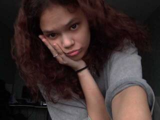 色情视频聊天 DaisyHottt