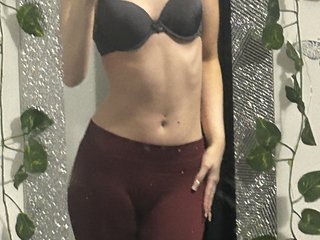 色情视频聊天 Daisypeach