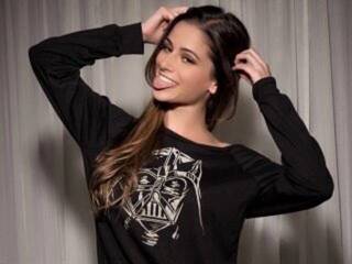 色情视频聊天 LilGrlNxtDoor