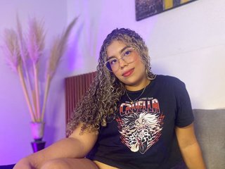 色情视频聊天 Danhia