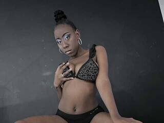 色情视频聊天 DanielaKiston