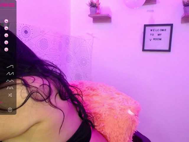 相片 daphnne1 welcome to my room ❤️❤️ #latina#dildo#anal#squirt#teen