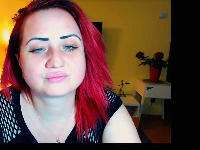 广播屏幕截图 KinkyDomina