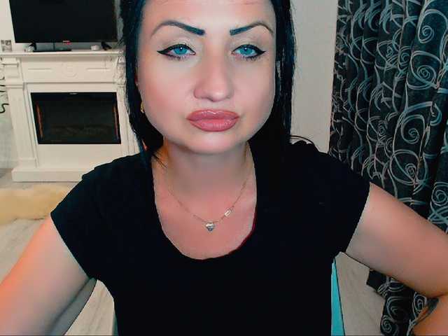 广播屏幕截图 KinkyDomina