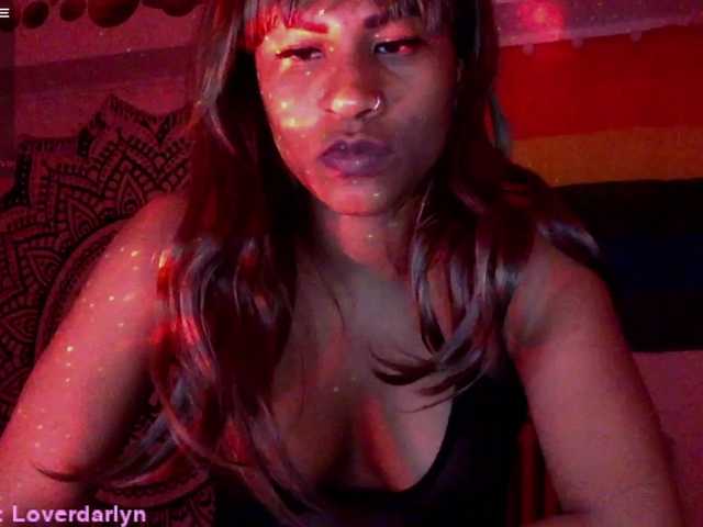 相片 YourDarlyn420 Hey new girl here. Join me. Lovense on!