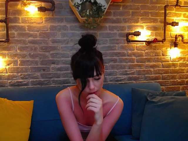广播屏幕截图 DeeChantelle