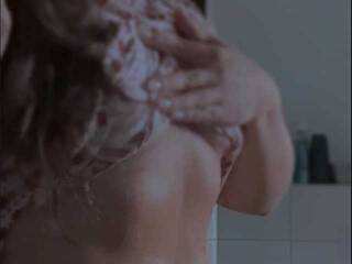 色情视频聊天 Dilarry