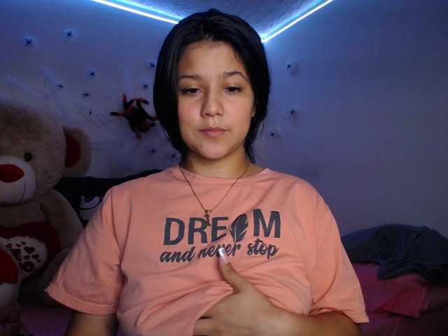 相片 DulceBunny Pervy daddys girl very horny looking new adventures and a lot sex♥**c2c just open cam 30 tks****c2c + fingering for u 130 tks 10 min**