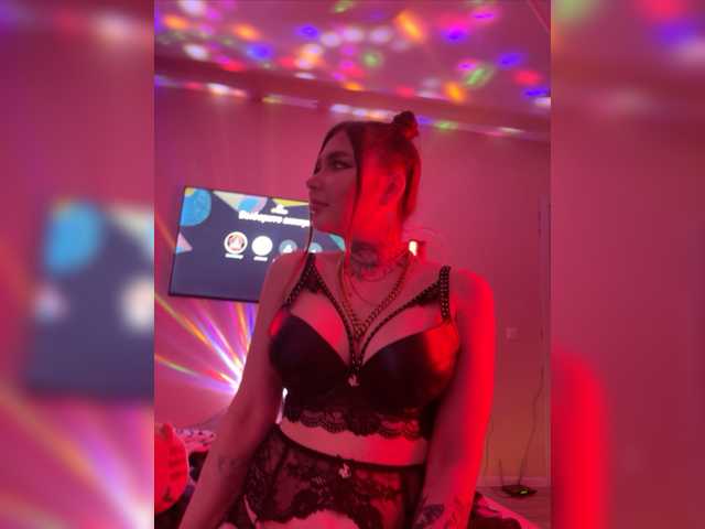 广播屏幕截图 MamacitaStunna