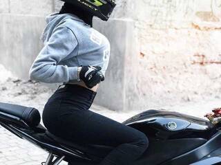 色情视频聊天 Ebonyliliana