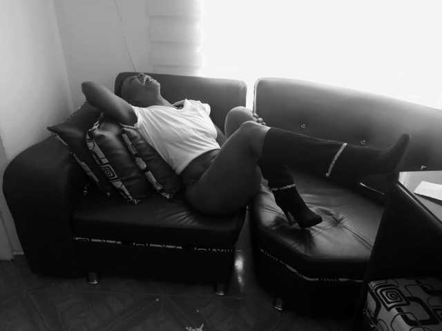 个人资料的照片 EbonyShow