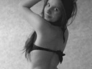 色情视频聊天 ele1onora18