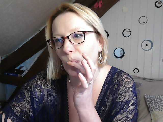 广播屏幕截图 EleannaRose