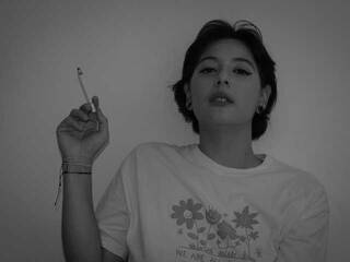 色情视频聊天 Electrajunes