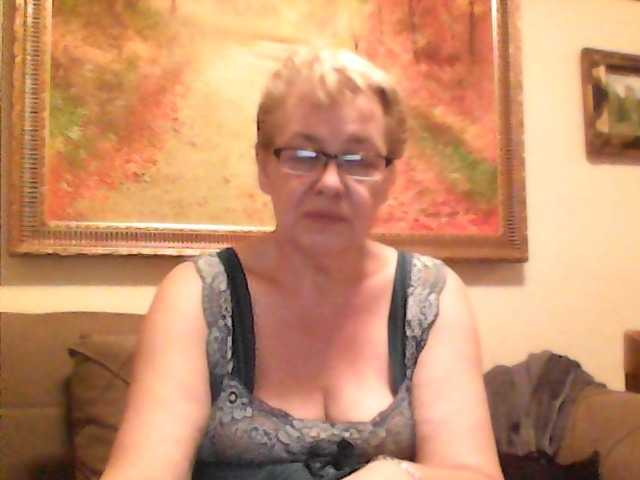 广播屏幕截图 ElegantBlonda