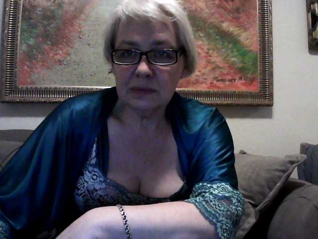 广播屏幕截图 ElegantBlonda