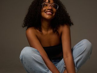 色情视频聊天 ELENNA-SNOW