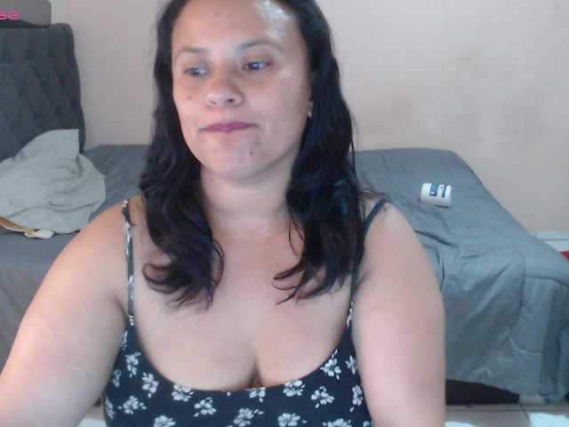 广播屏幕截图 eliana-bbw