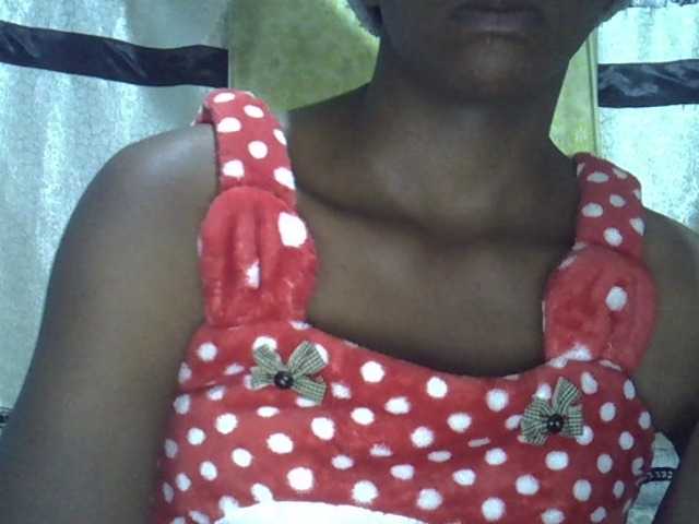 广播屏幕截图 ElianeXhot