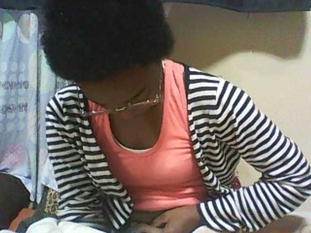 广播屏幕截图 ElianeXhot