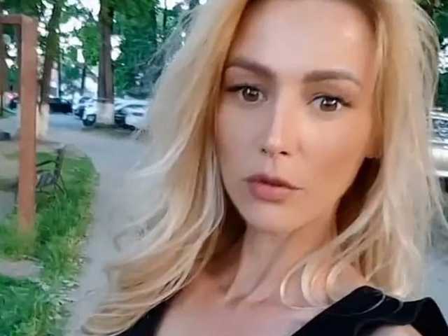 个人资料的照片 Elle-Dior
