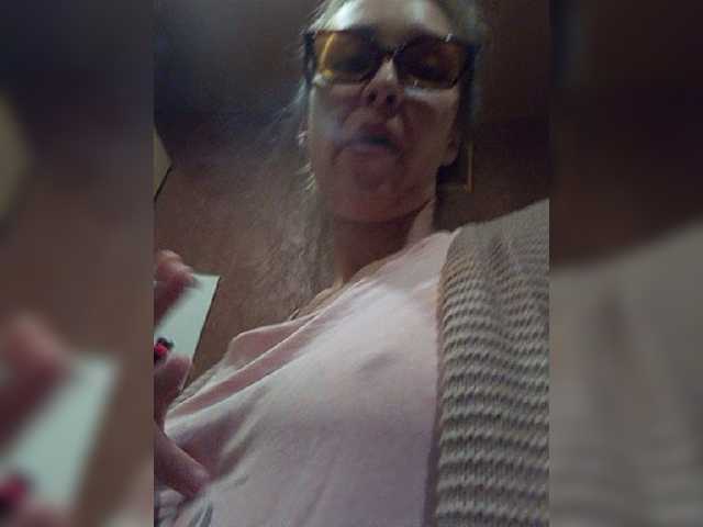 广播屏幕截图 EllenLaAngel