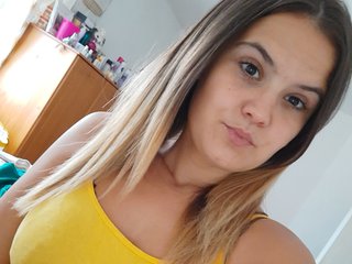 色情视频聊天 EllieNewman