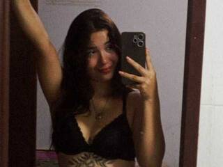 色情视频聊天 Ema-Greey