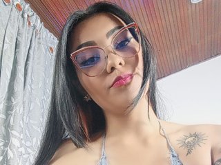 色情视频聊天 EmaKhalifa