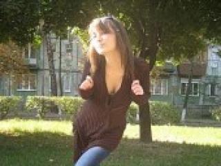 色情视频聊天 emeliluxe