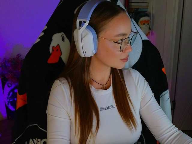 广播屏幕截图 Emili1-