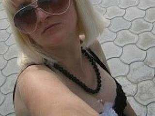 色情视频聊天 emilianna