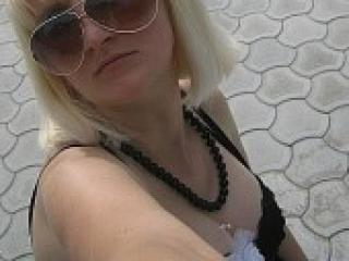 色情视频聊天 emilianna