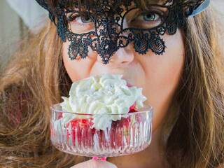 色情视频聊天 Emily-BOOBS-