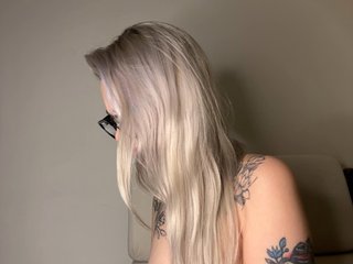 色情视频聊天 EmmaGoodGirl