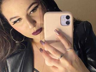 色情视频聊天 EmmaNeuman