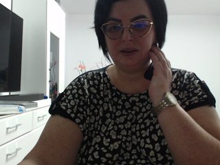 色情视频聊天 Emyllywhite