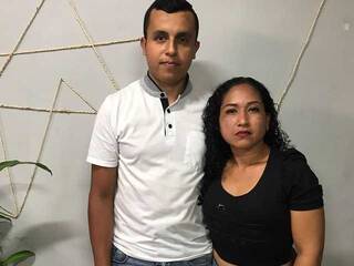 色情视频聊天 EMYLY-LIAM