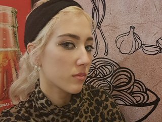 色情视频聊天 eroticblondiee