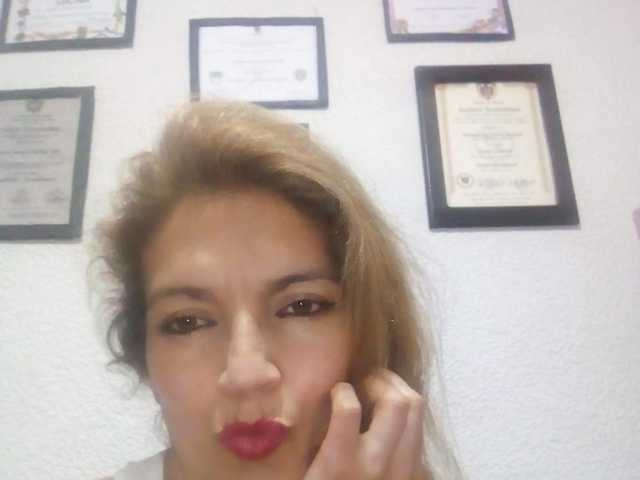 个人资料的照片 Esmeralda-Oik