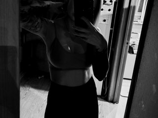 色情视频聊天 EVABLUE