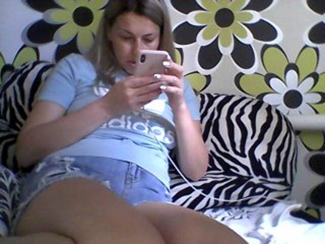 广播屏幕截图 AngelLadyEva