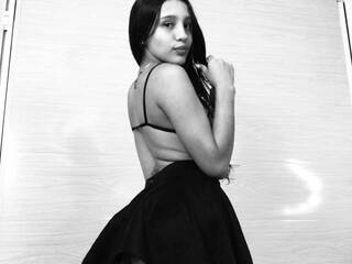 色情视频聊天 Evangeline18