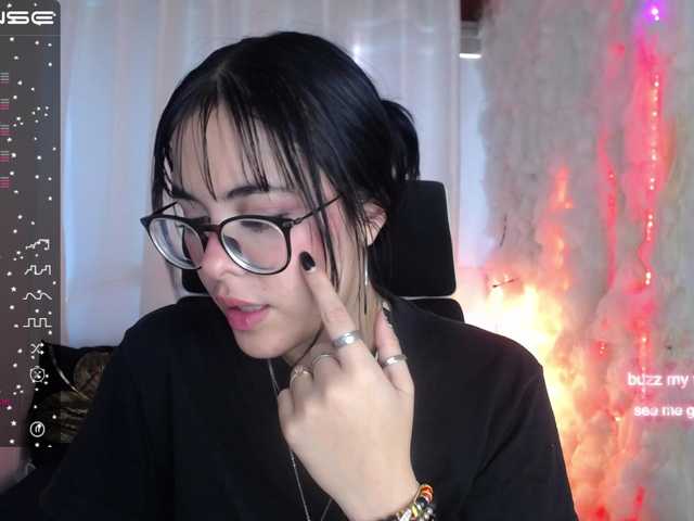 相片 EvangelineB LUSH IS ON!! Welcome to satan's favorite brat room, lets have funn